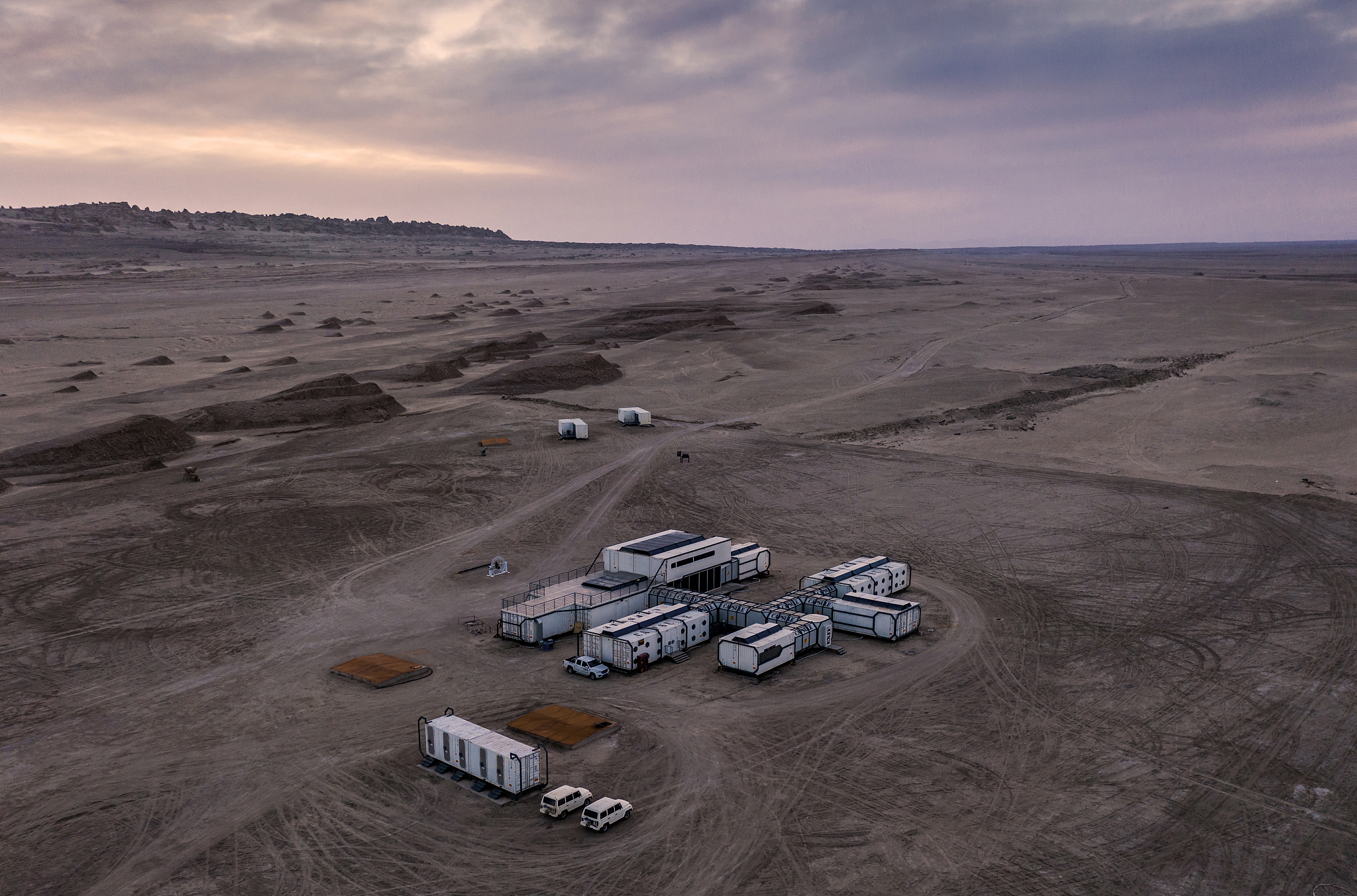 基于美德的框架，用于在科学不确定性下进行荒野生态恢复决策