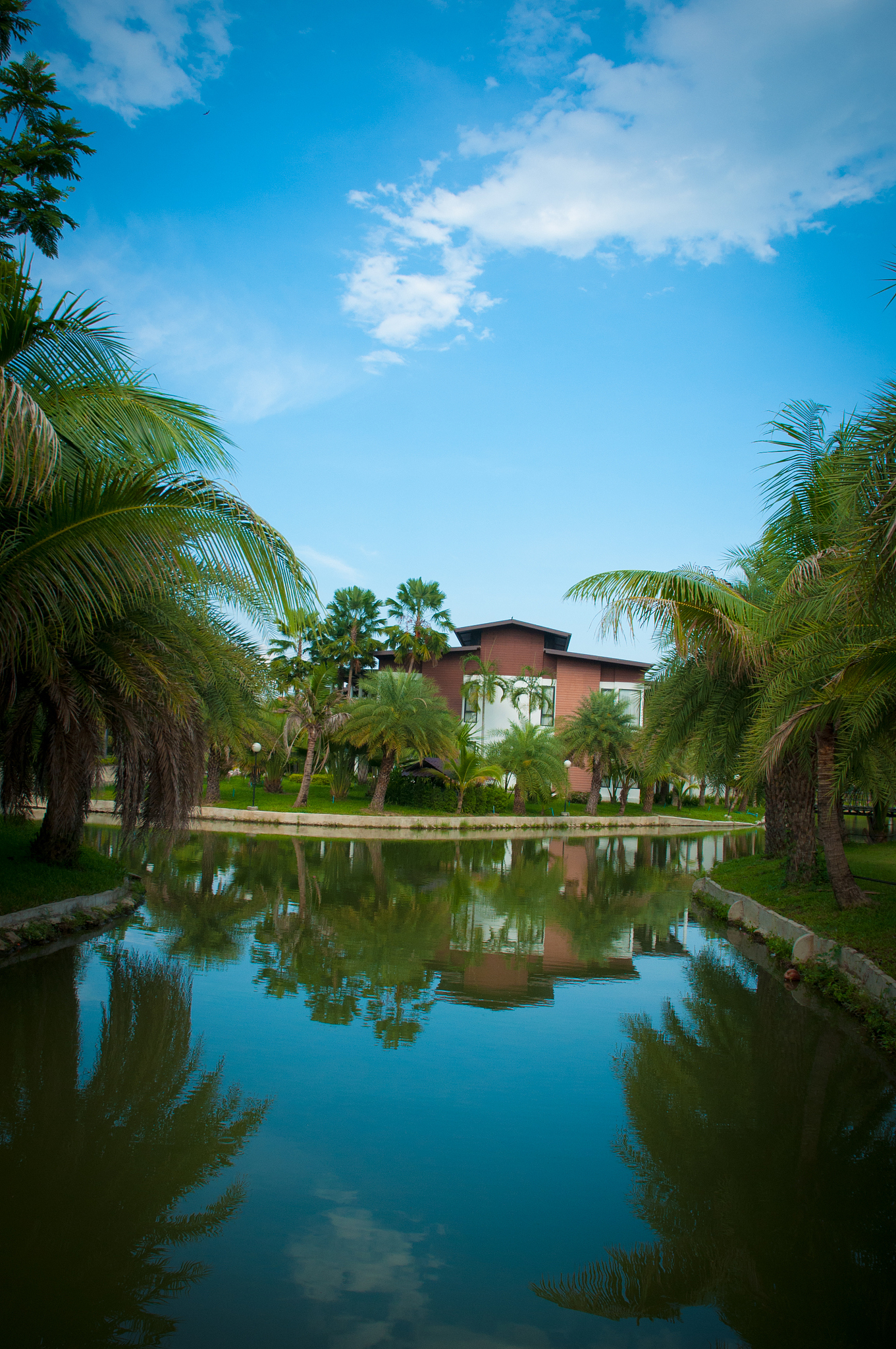 云南大学滇池师范学院国家旅游度假区校区2019年招生简章