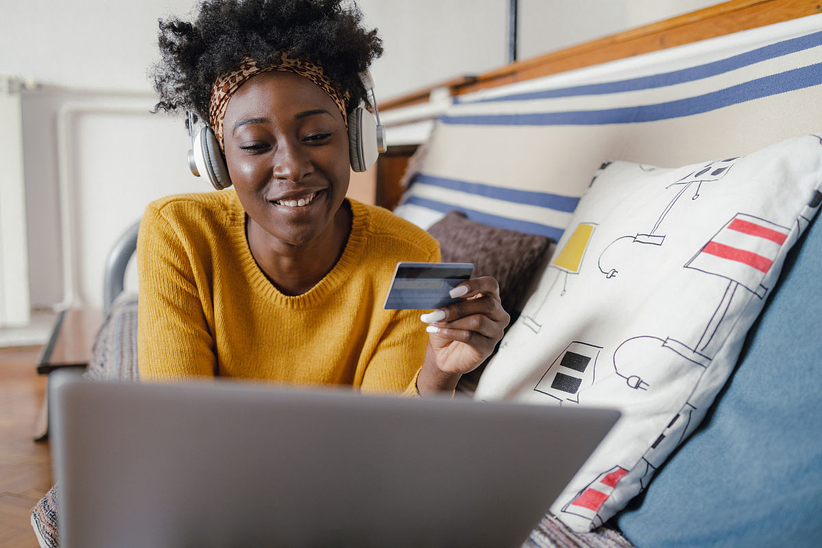 重庆电子商务学校热门专业推荐：2022年值得选择的专业有哪些？