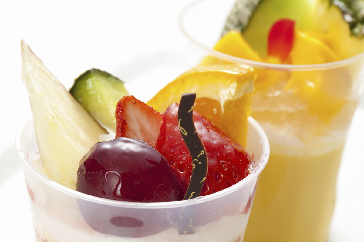 牛奶雪碧水果捞的做法_牛奶雪碧水果捞怎么做