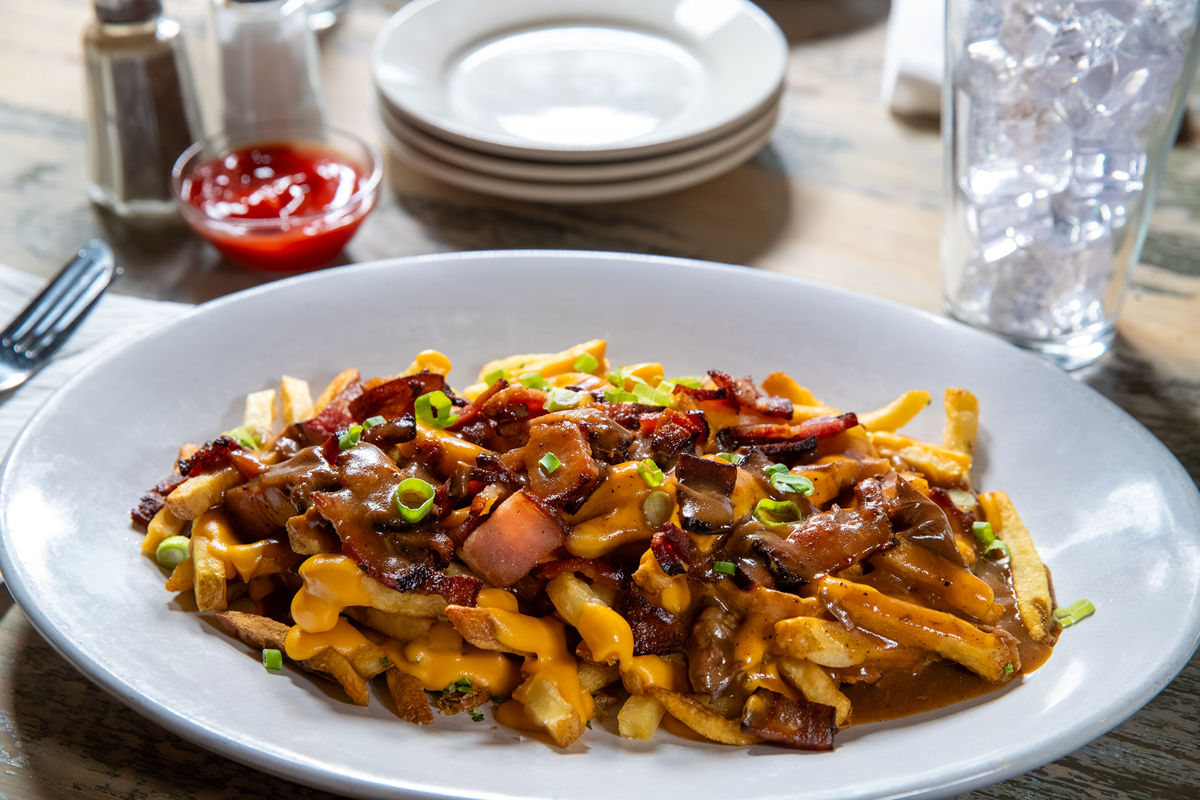 酸菜焖肥肠 30字好评