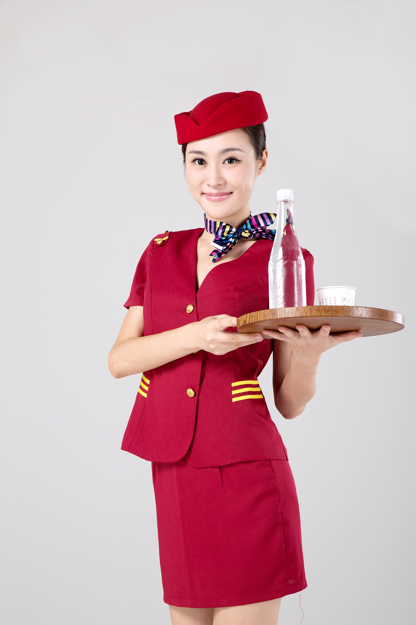 如果从事高铁乘务员工资高不高