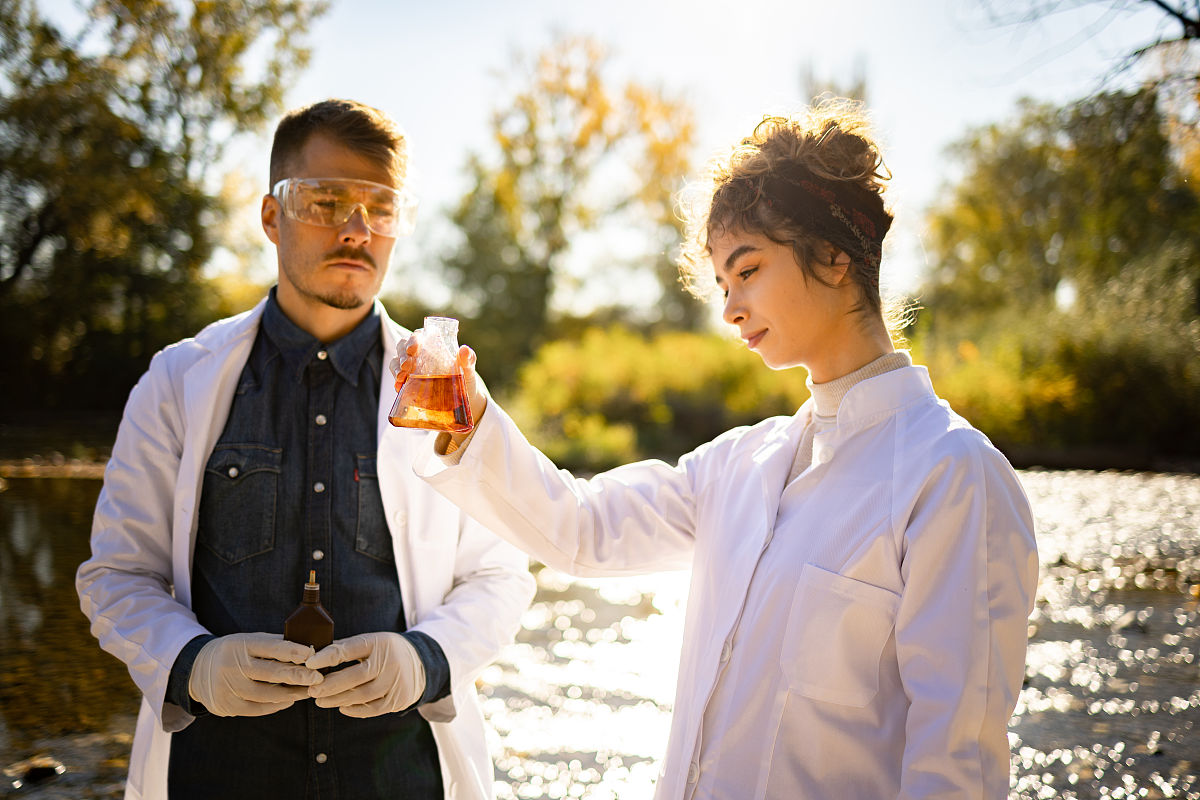 水质监测科学问题：面向国民经济主战场的关键挑战