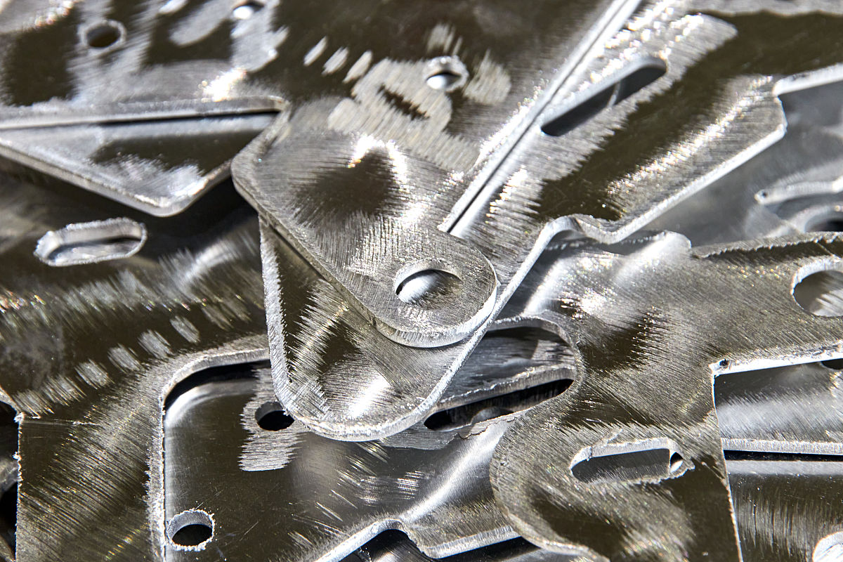 2、激光切割不适应于哪些材料？