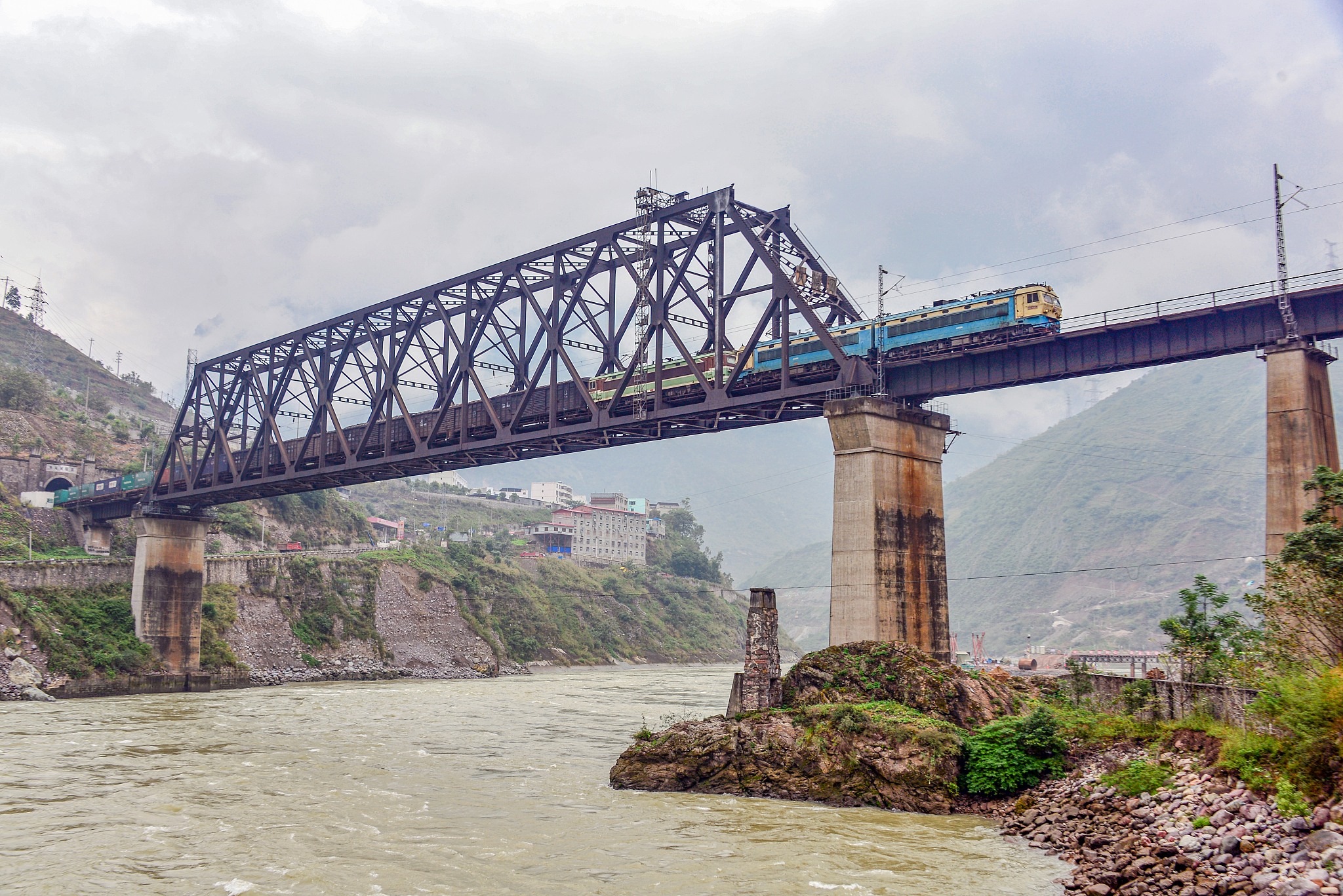 重庆2022年初中生可以上的铁路学校