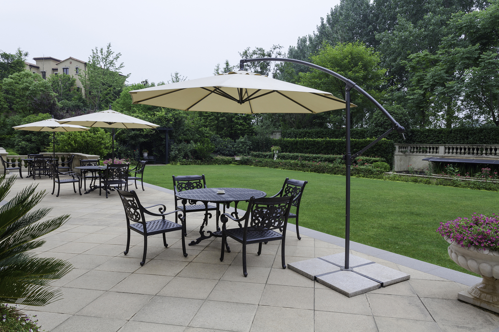 济南创高打造车站高品质户外空间，提升店铺档次，美化环境