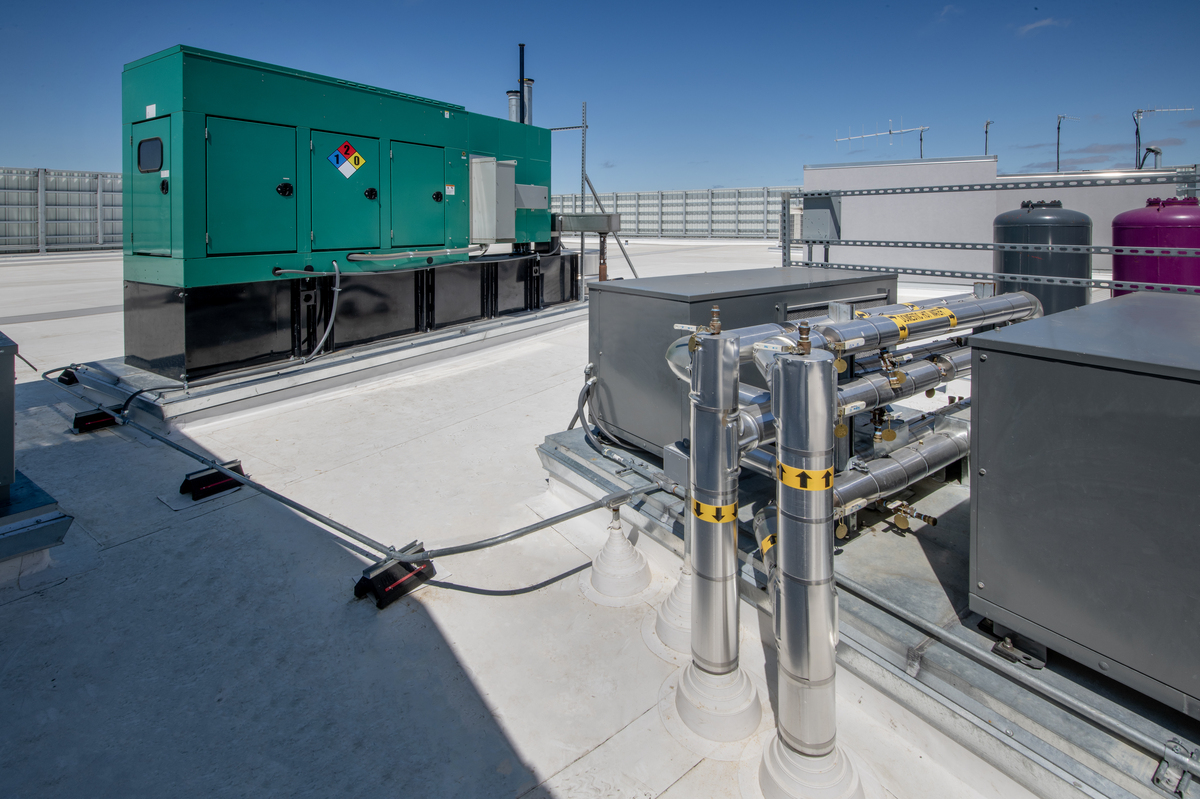 钻机节能减排新突破！宏华储能系统助力碳减排