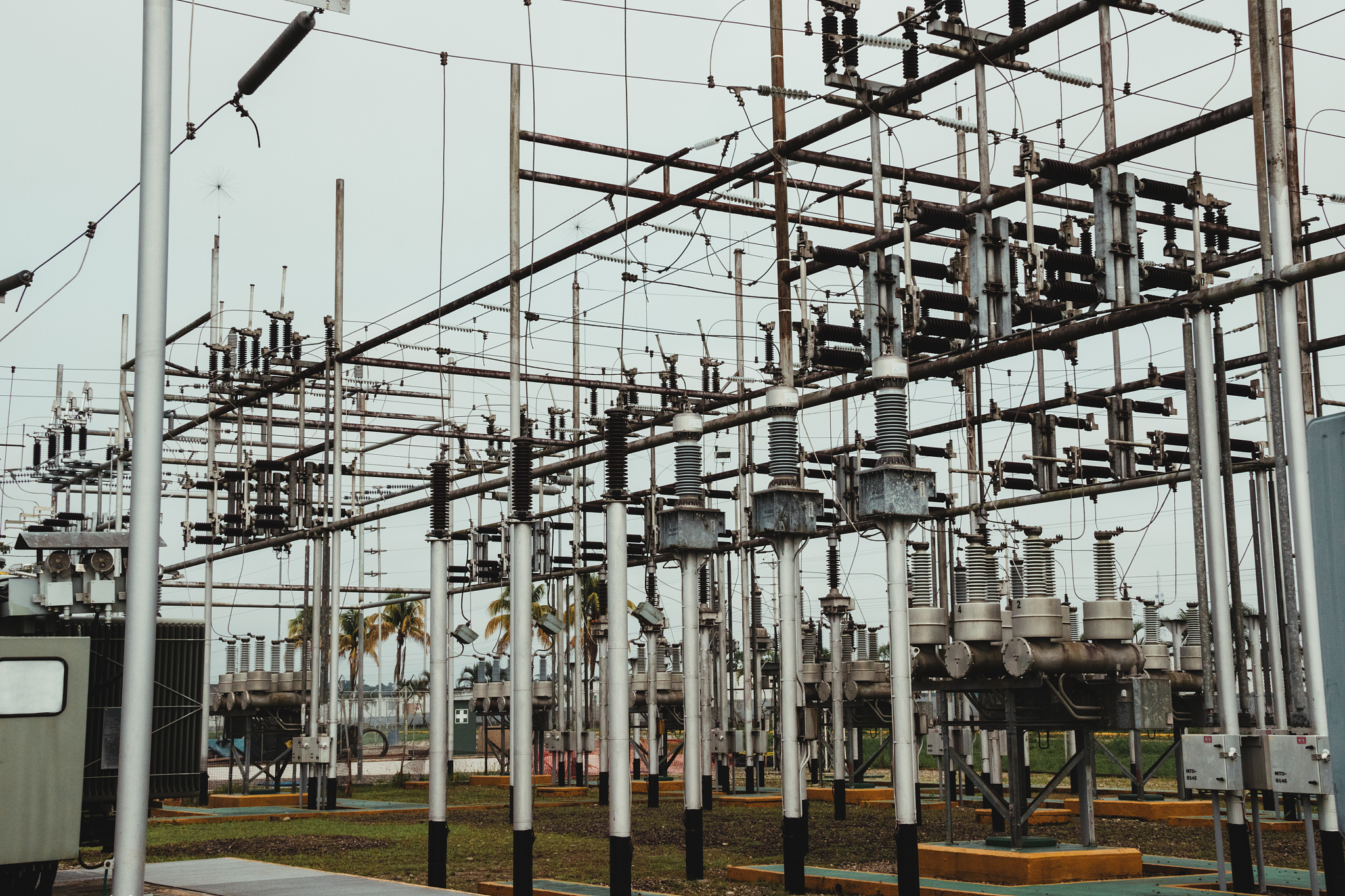 配电网无功补偿重要性1000字