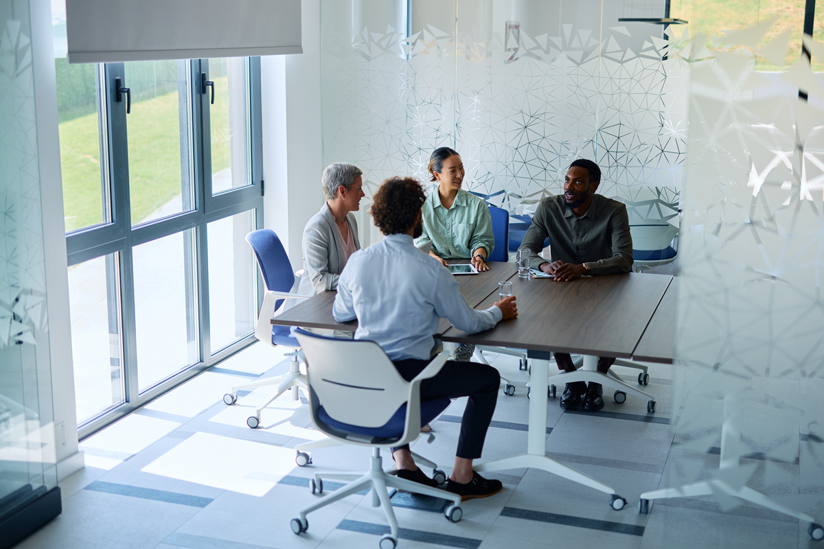 由于我这边租赁办公室没有集中汇报情况我要怎么跟老板道歉