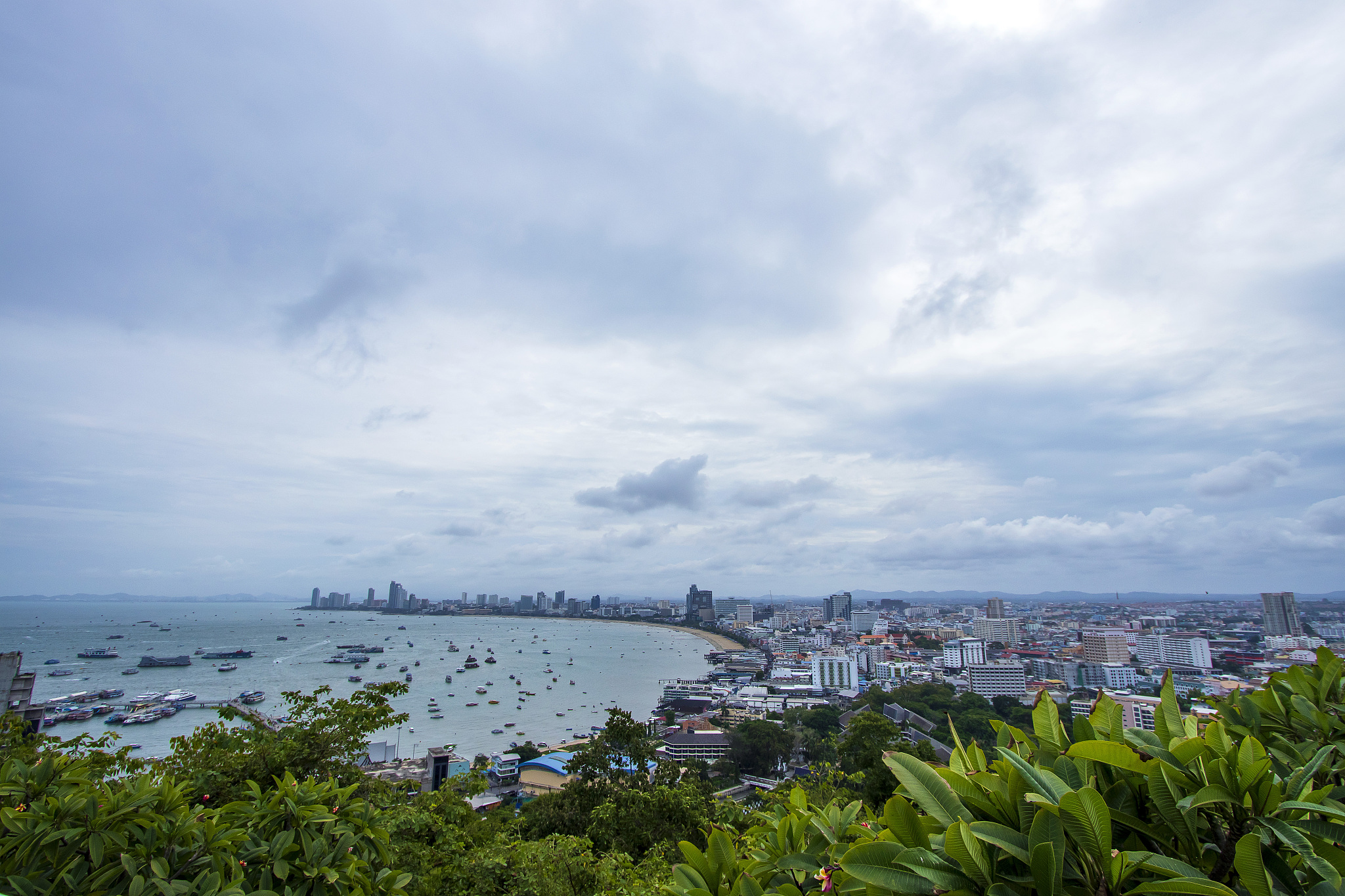 pattaya city view, the most popular tourist destination in chonb
