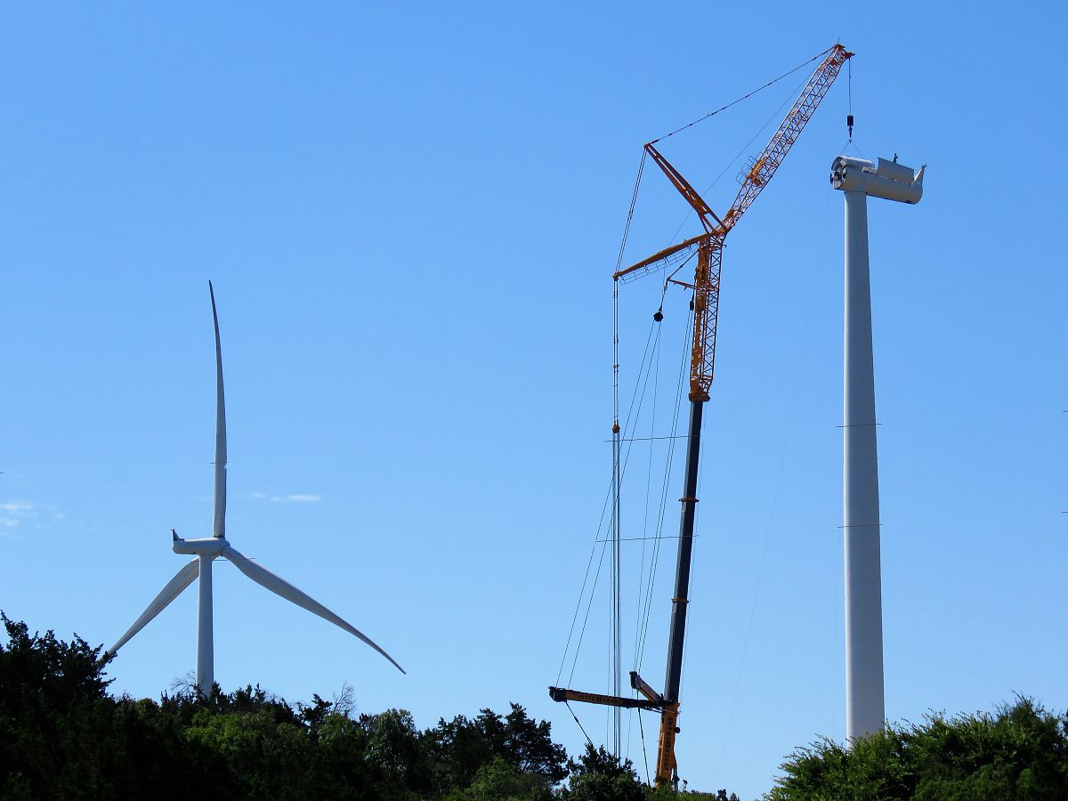 石家庄冀中纺织中等专业学校机电设备安装与维修专业怎么样？就业前景、师资力量、课程设置全面解析