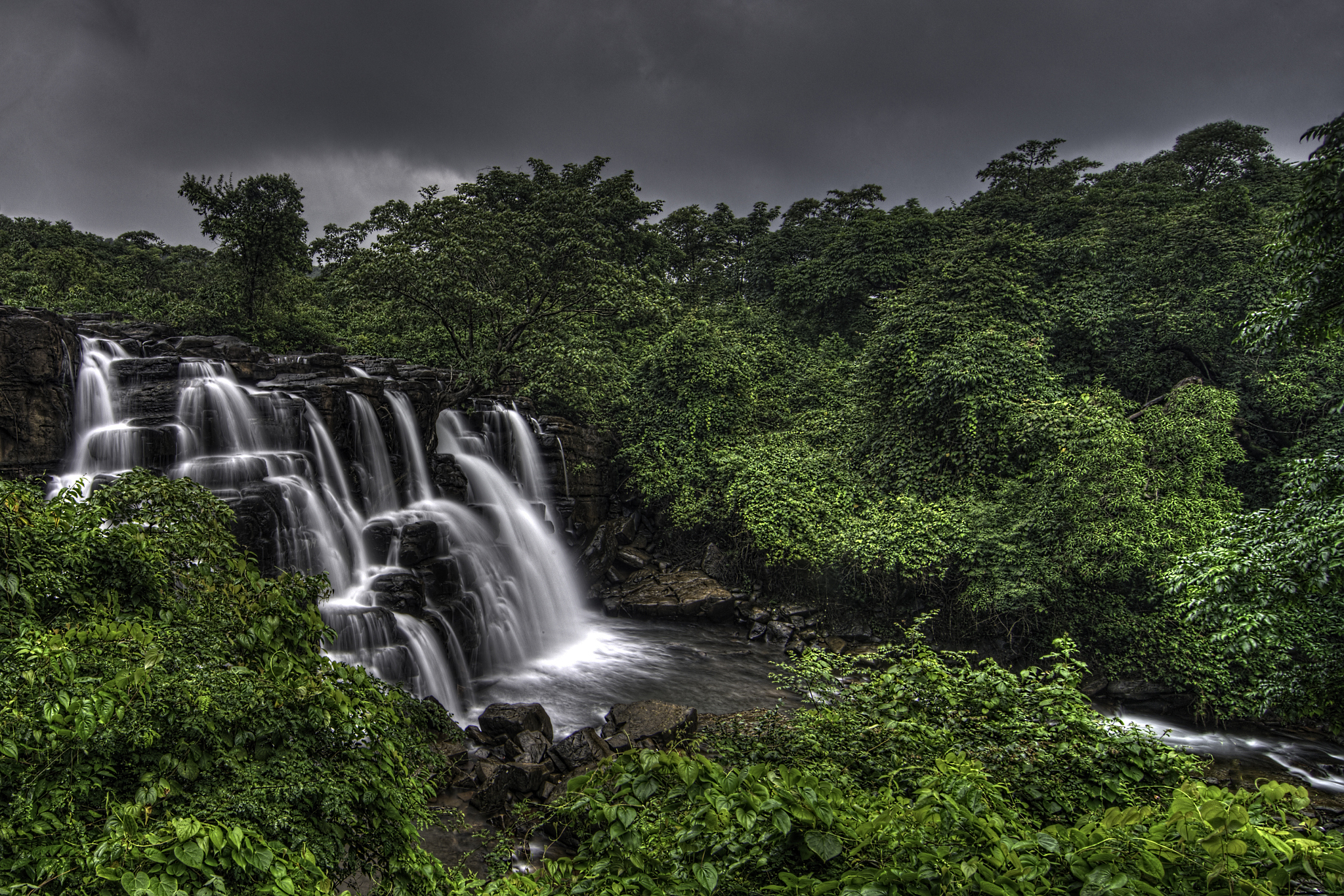 重庆机电工程技工学校旅游服务与管理专业就业前景怎么样？