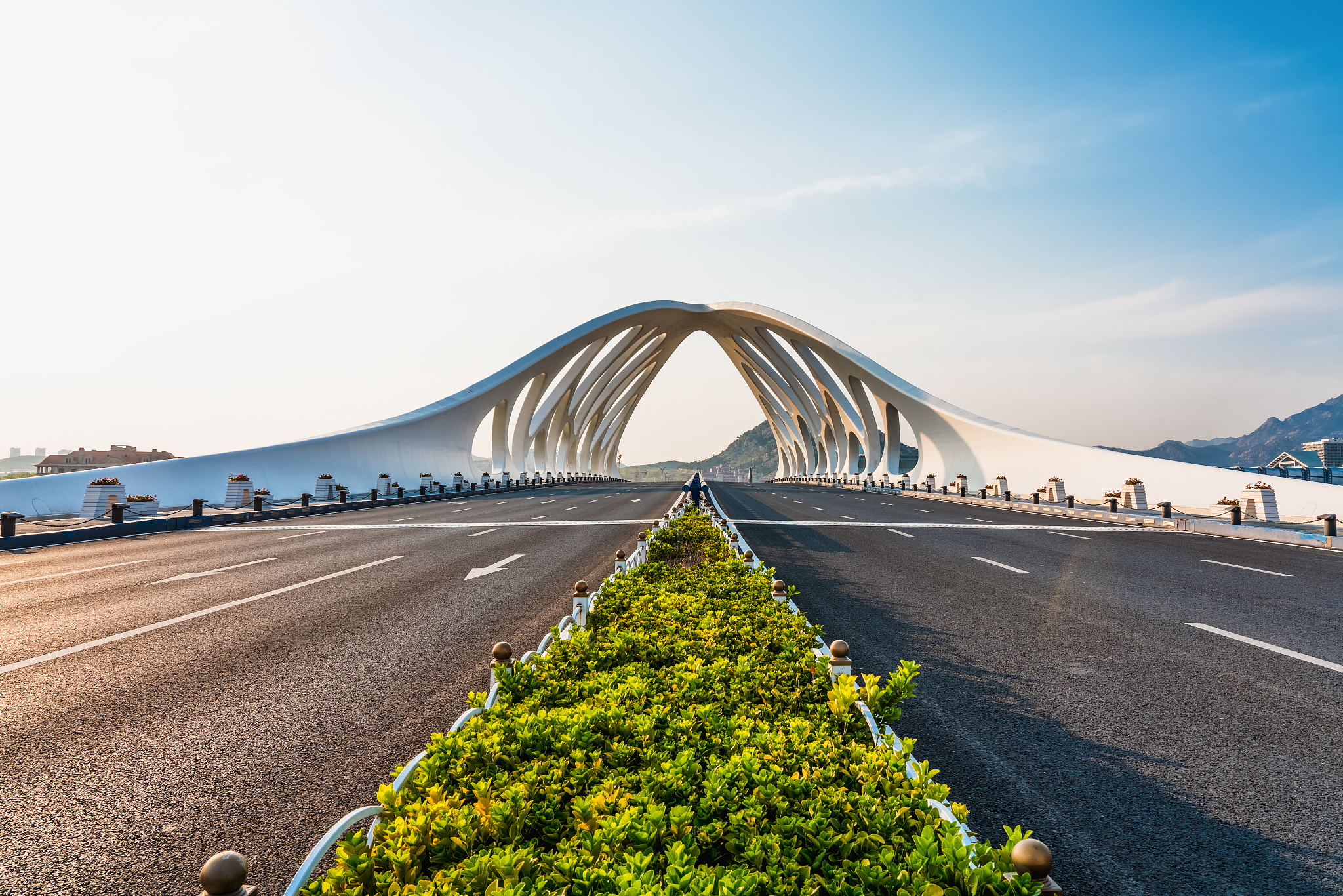 道路桥梁工程技术专业就业前景分析：薪资、稳定性和发展方向