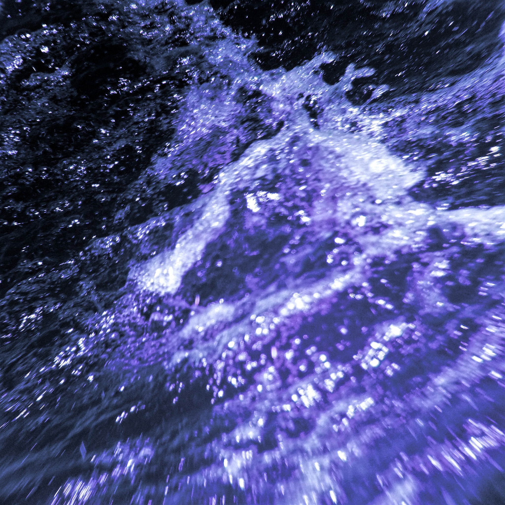 太阳形成过程中的可计算因素：质量、温度、年龄、能量、结构