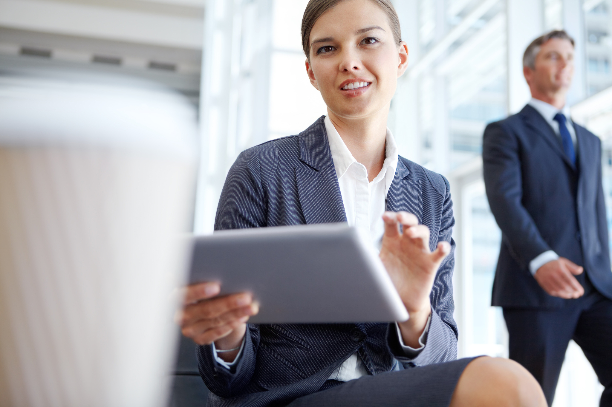 Go easy on the dressing 的中文意思是