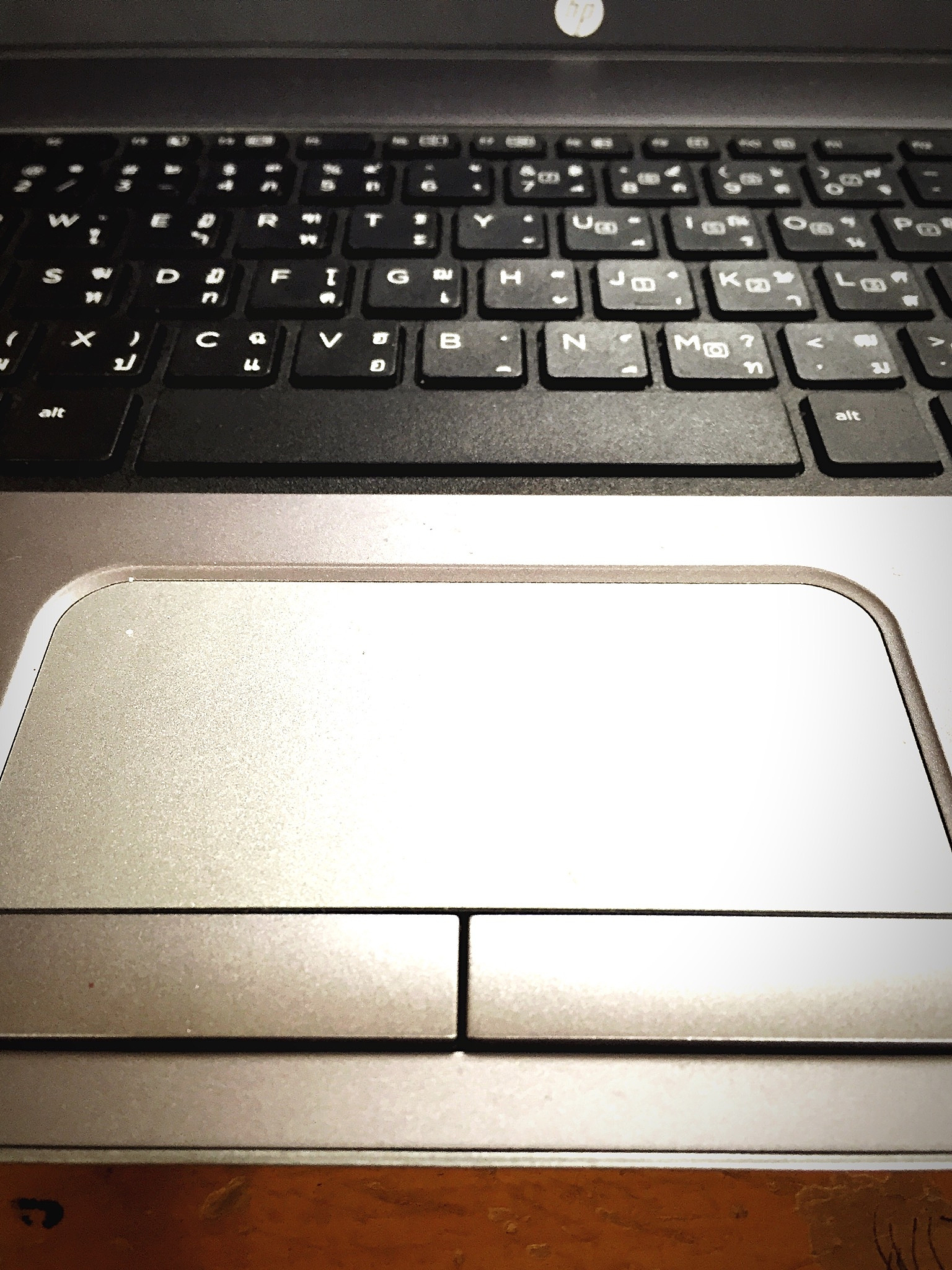 全新笔记本电脑评测：强大性能，多功能，耐用可靠