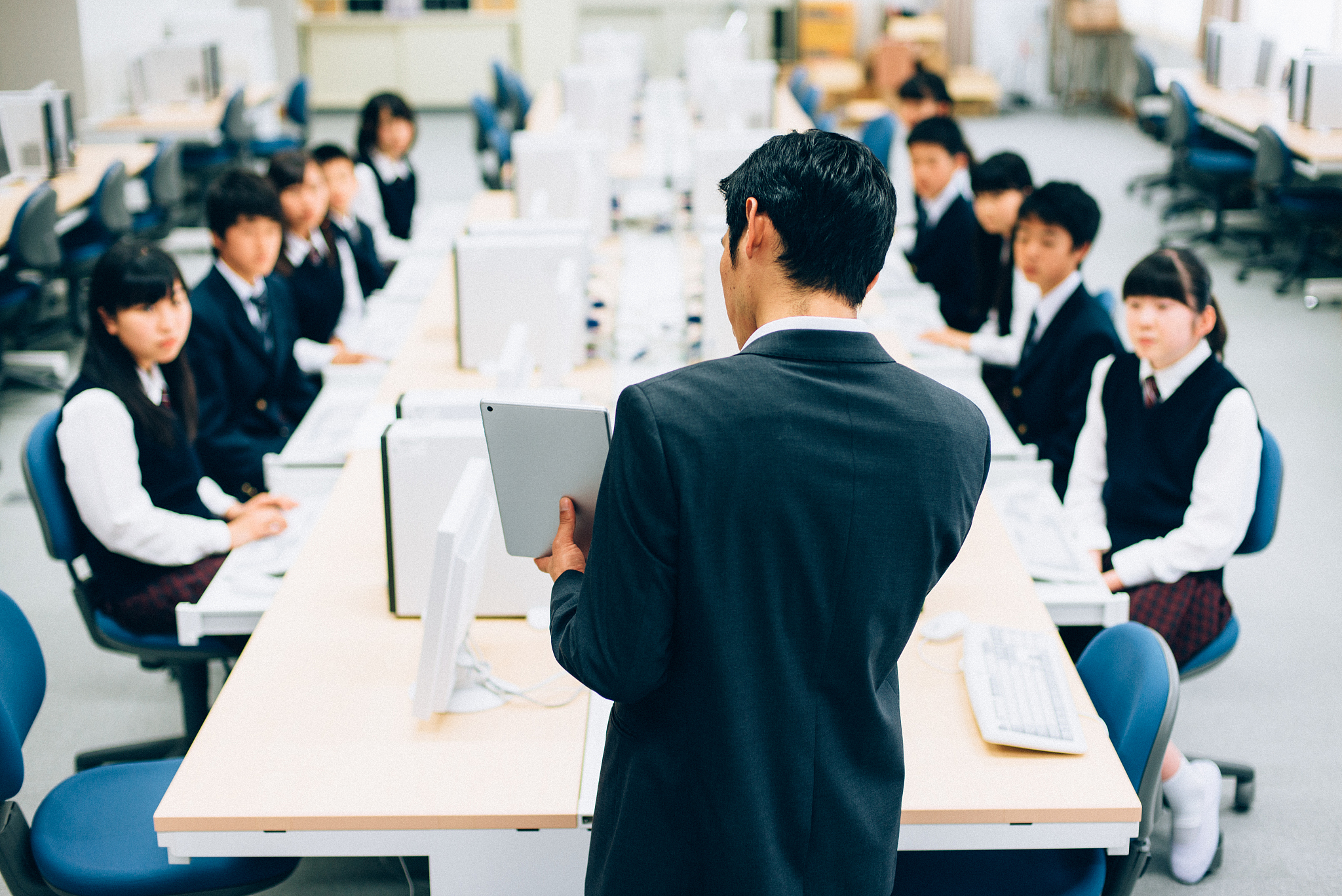 computer lab in japanese junior high school