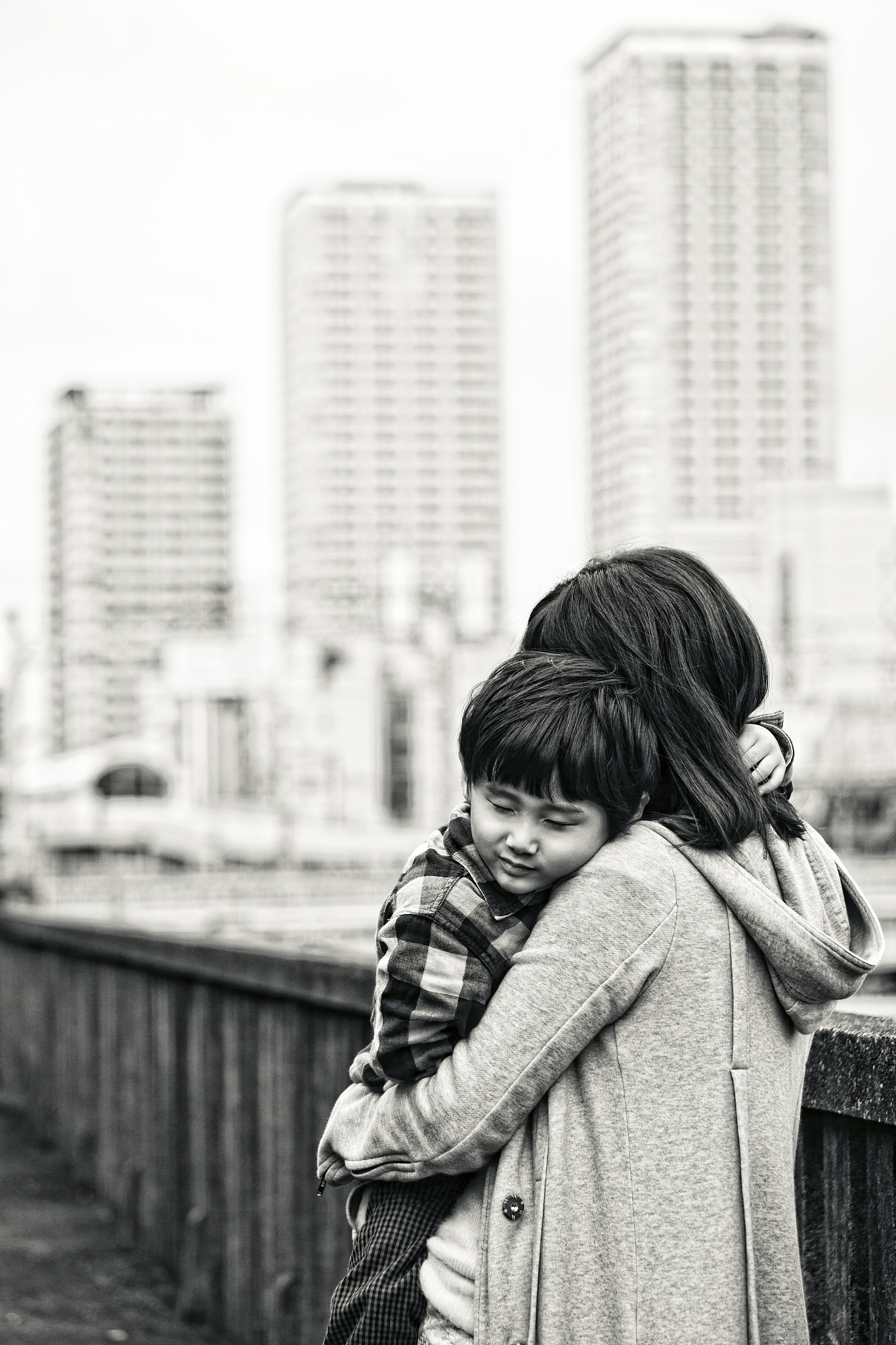 七岁男孩失去妈妈的思念：妈妈的温柔陪伴