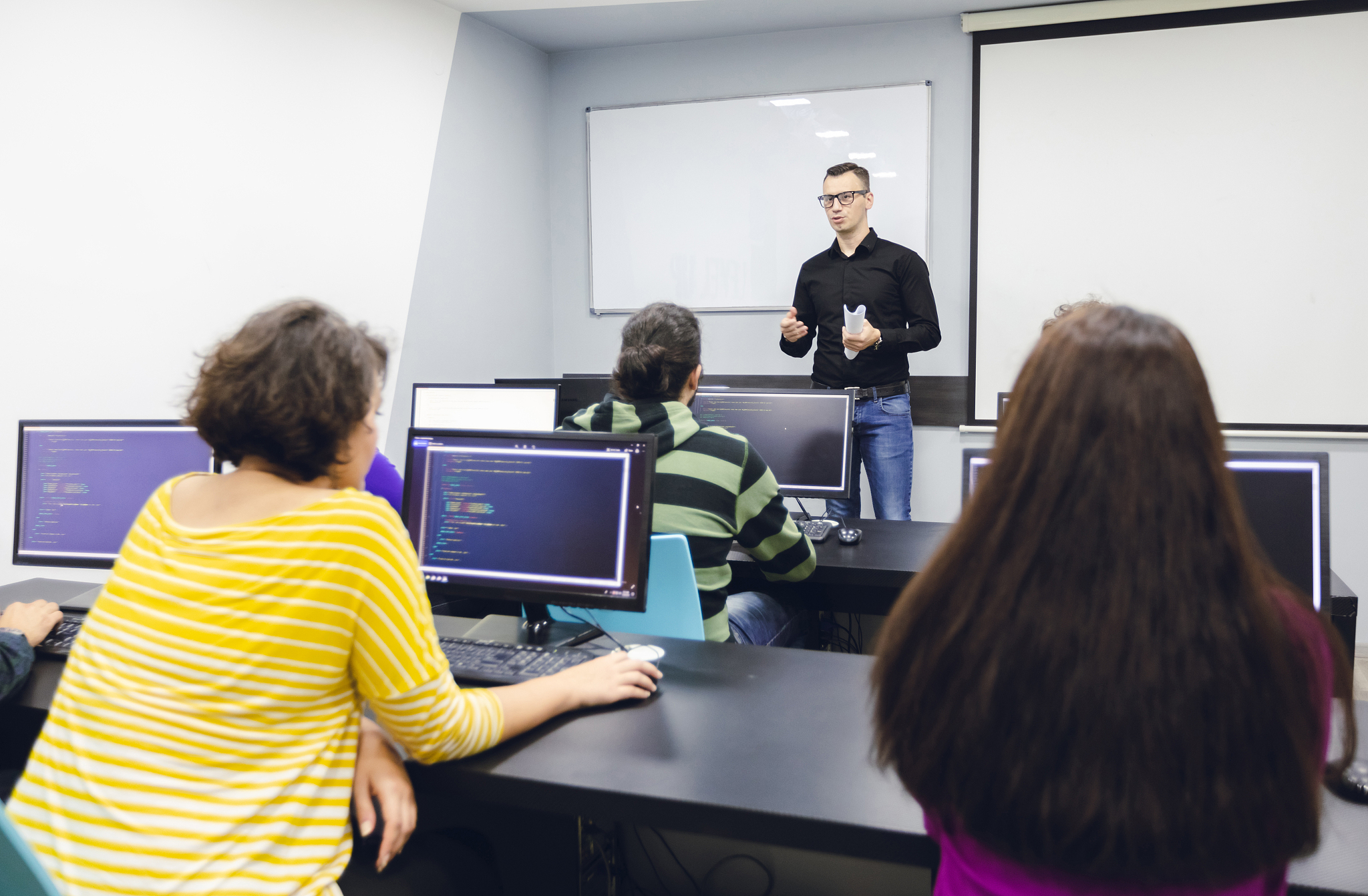 成都男生学计算机哪个学校好_2023成都计算机学校排名