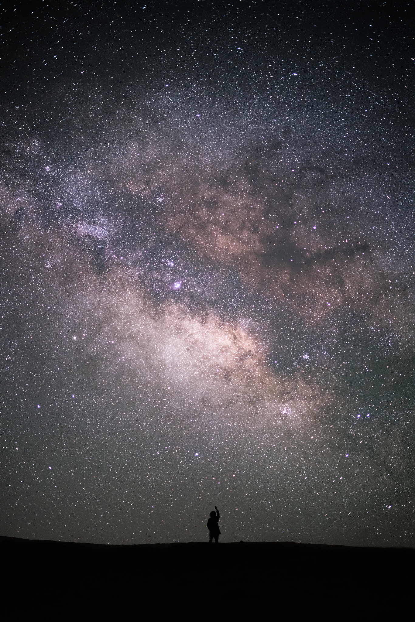在星空下的操场chang我们勇敢的许下誓言yan无论未来如何 我们都将怀念nian这些日子 这些人 这些无悔的疯狂kuang优化以上歌词保证以上四句左后一个字要押韵