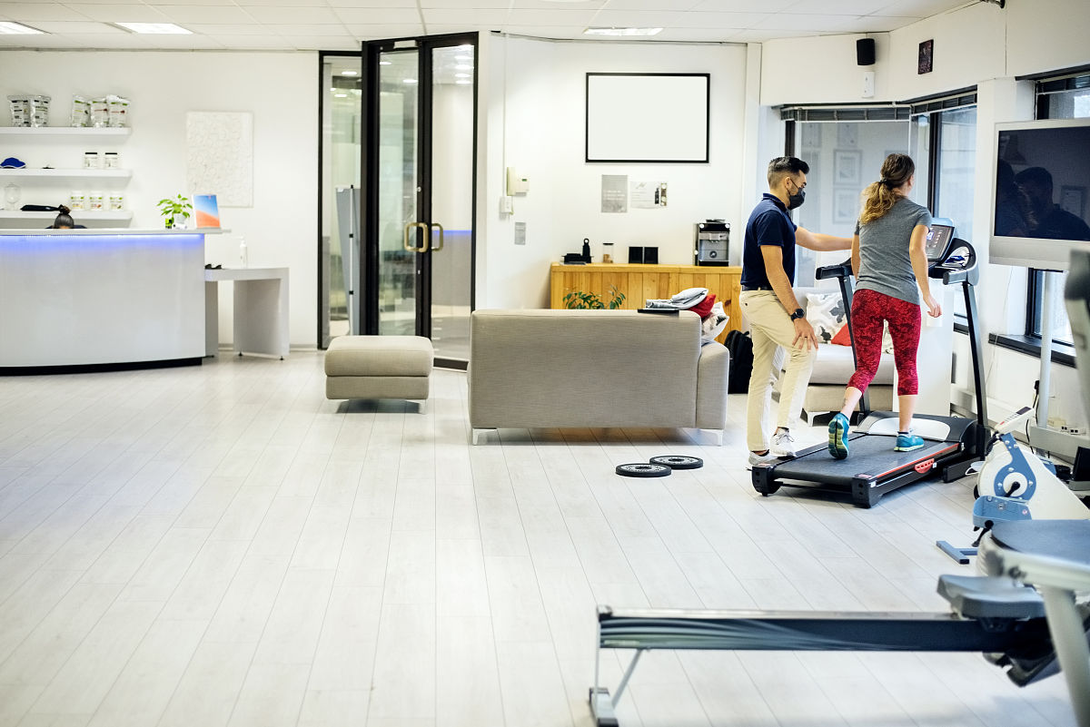 2018年成都铁路卫生学校招生简章 - 培养铁路医学人才，开启医学梦想