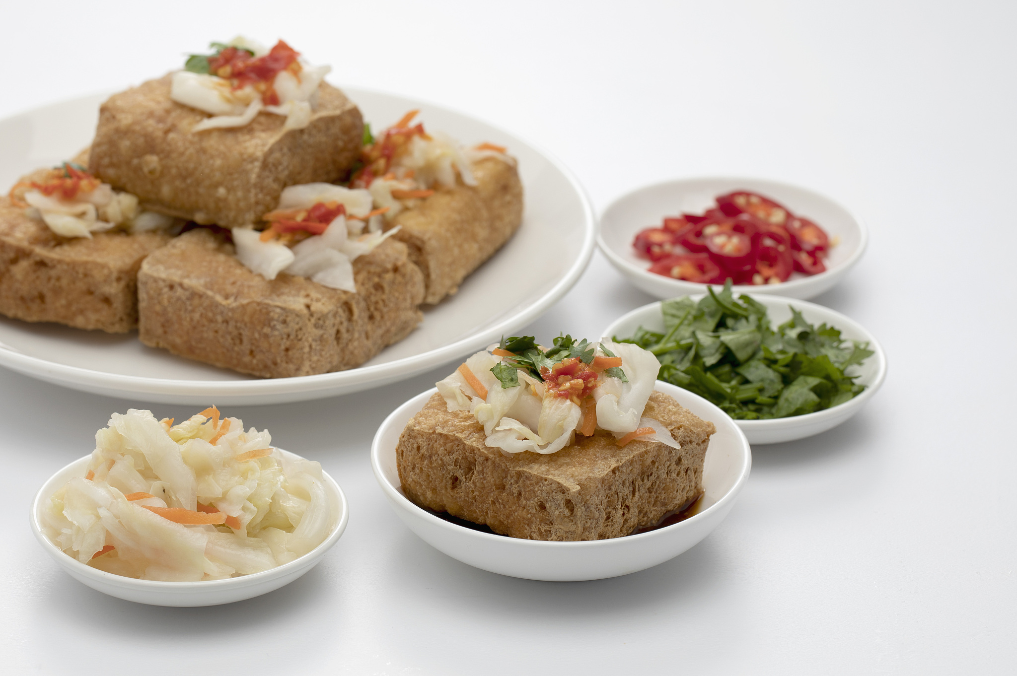 中式料理臭豆腐与泡菜