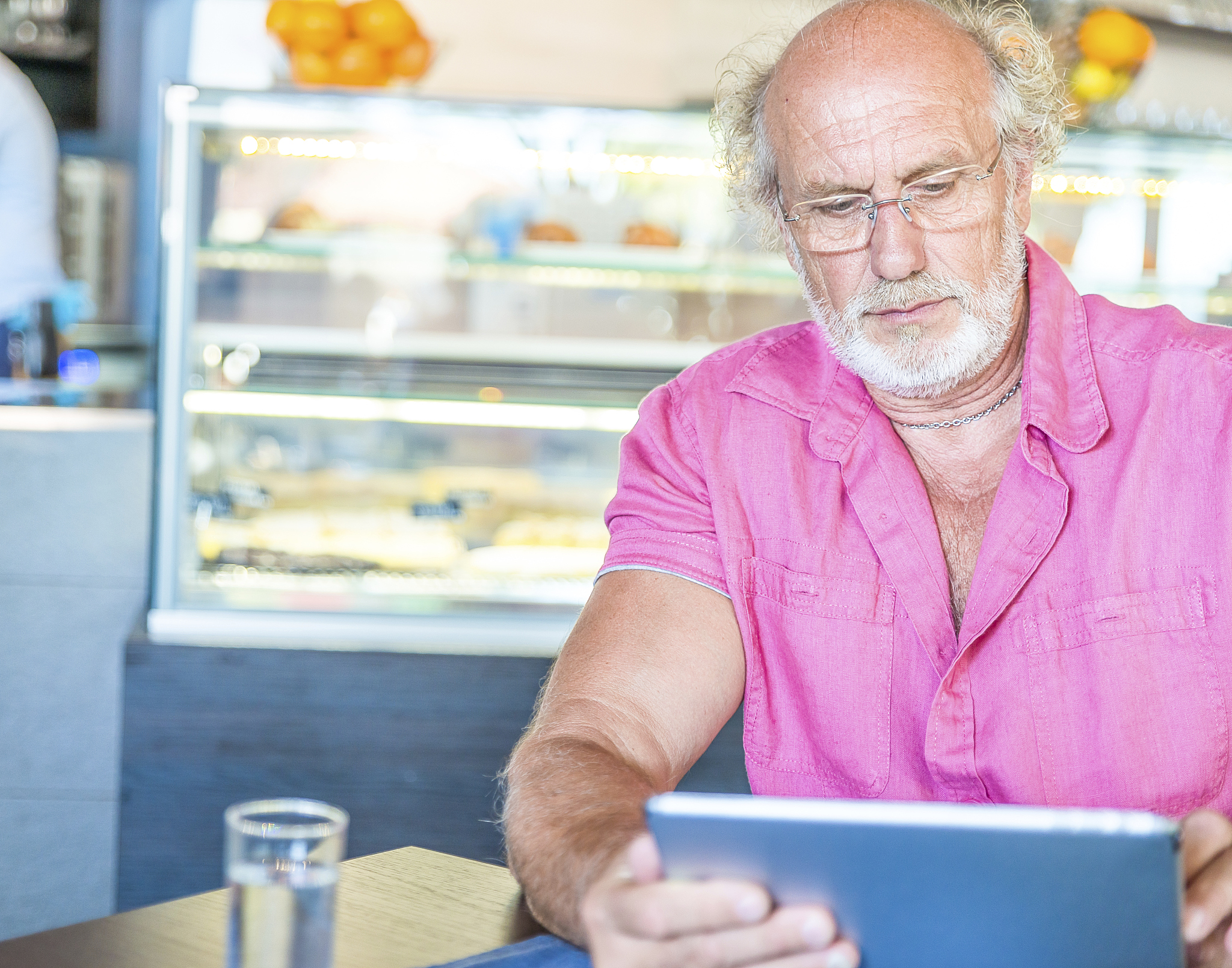 Cells期刊主编是谁？ - 最新信息