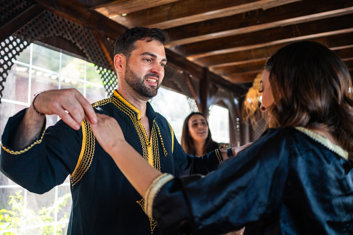 Deskripsikan mengapa kerajaan Majapahit dianggap bangsa Indonesia sebagai kerajaan pemersatu Nusantara!