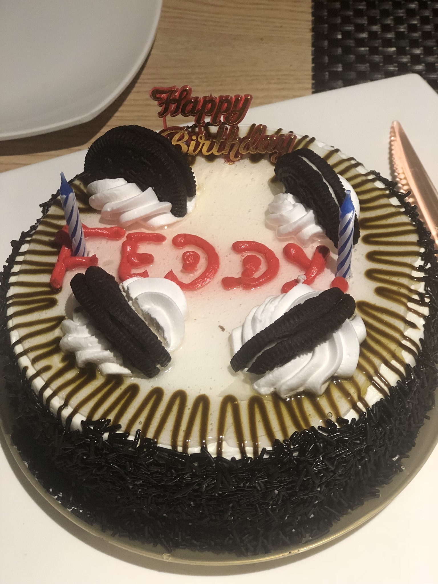 四寸蛋糕多大和手机