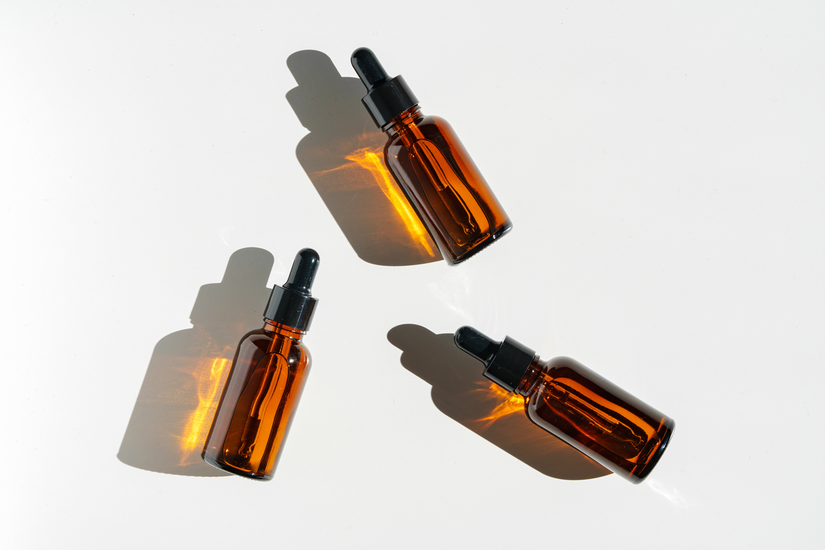 电子烟烟油制作过程详解：成分、工艺与配方