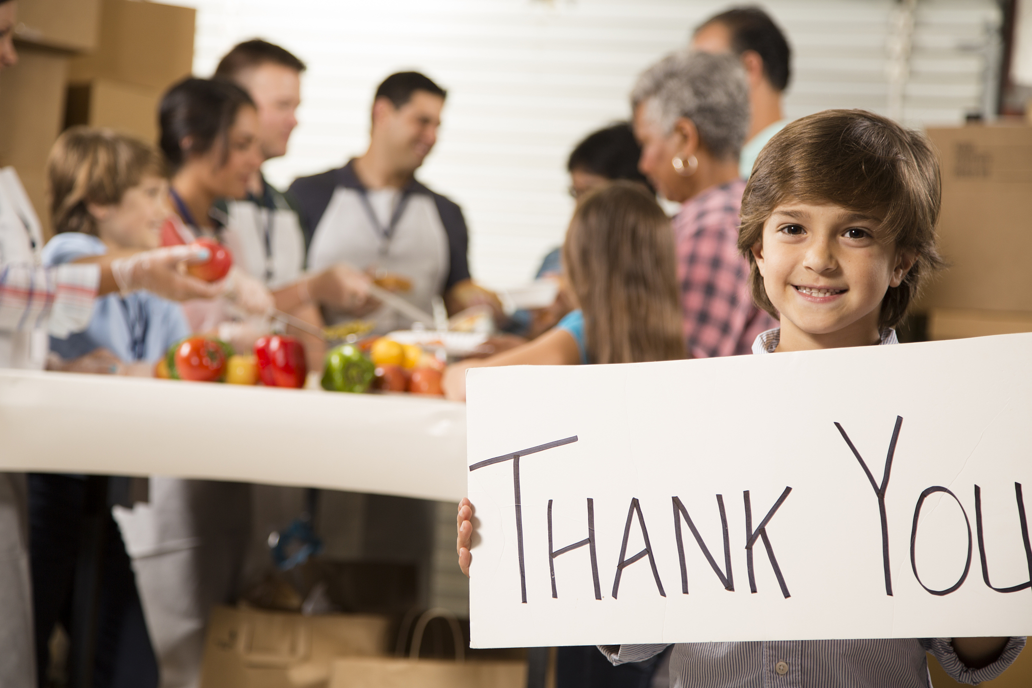 我饿了但是我身边没有任何食物我也没有金钱购买食物怎么办