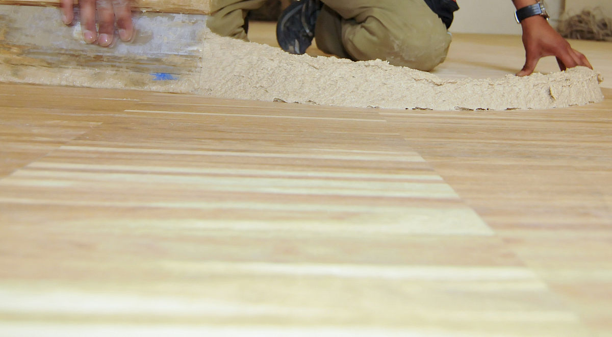 地板下龙骨泡水发霉怎么办？石灰粉有用吗？