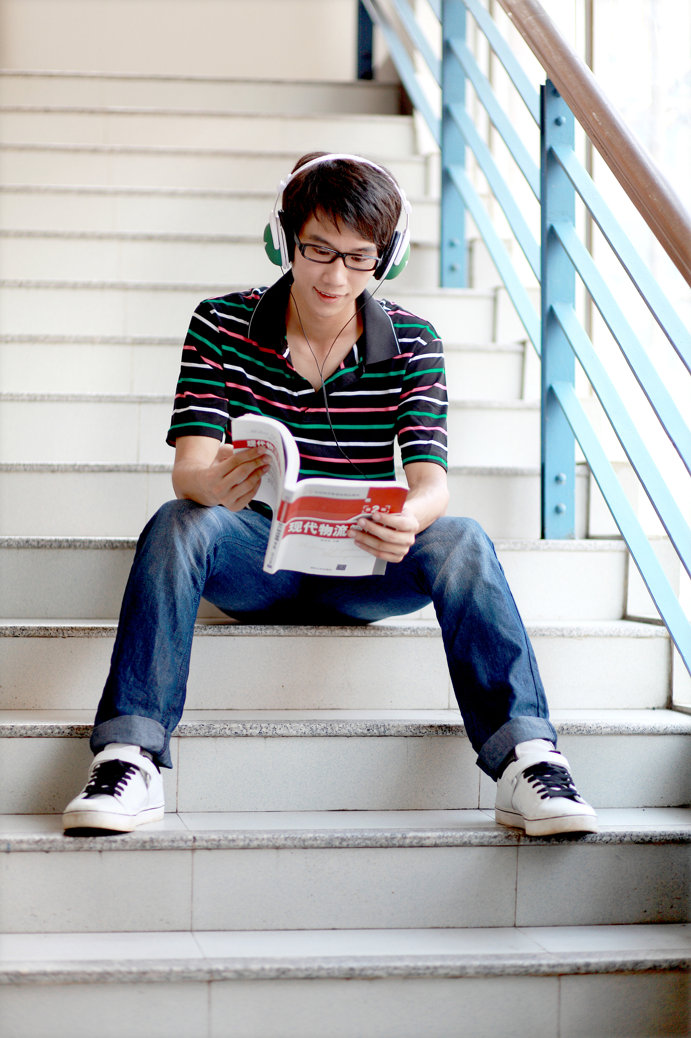 男生适合读什么专业？热门理工科、商科、艺术、教育类专业推荐