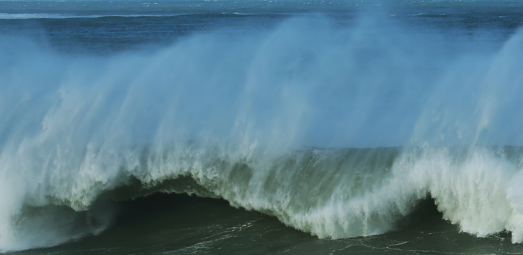 2322922428：带水的诗句