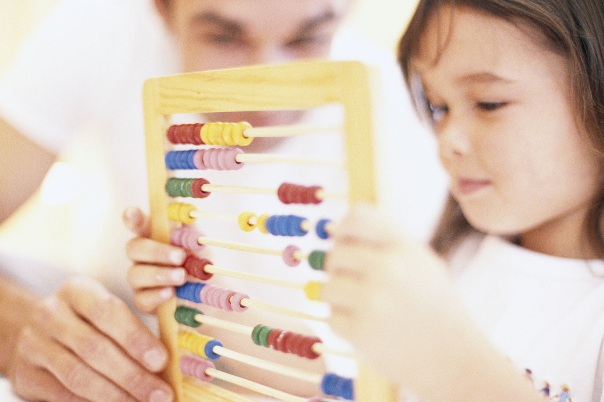 造成小孩子专注力低下的原因