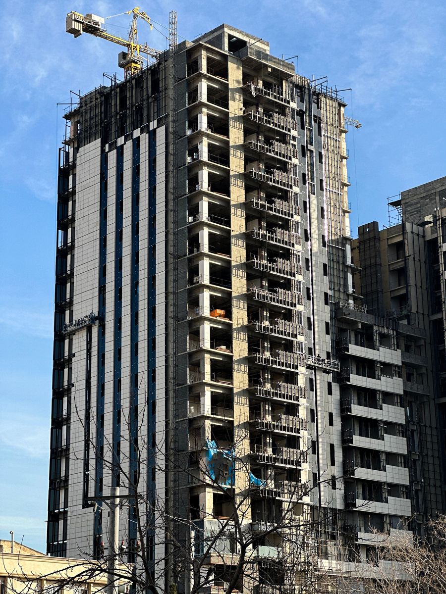 宏达大厦工程施工中的建筑材料选择与质量控制策略案例分析