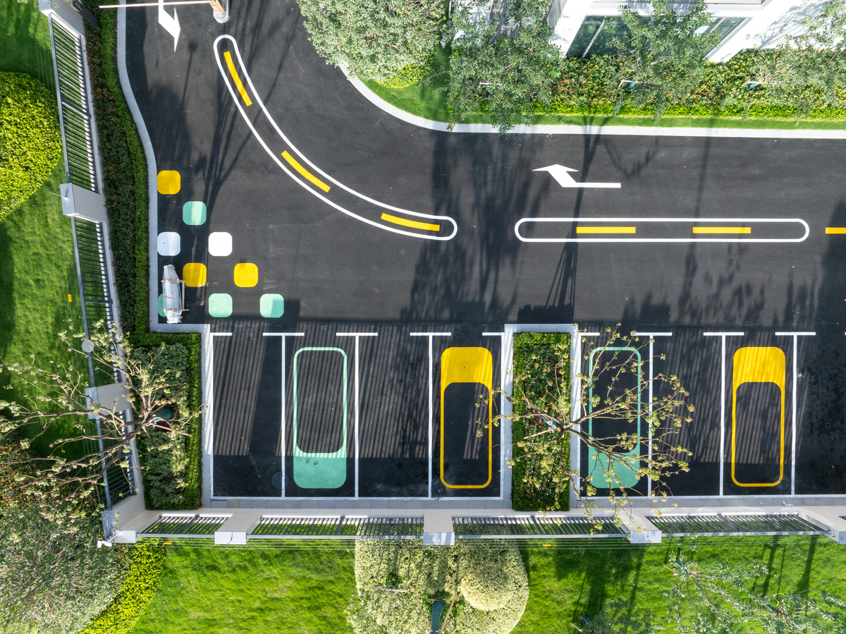 模拟停车场运行的软件推荐：ParkCAD、ParkSim、ParkMaster等