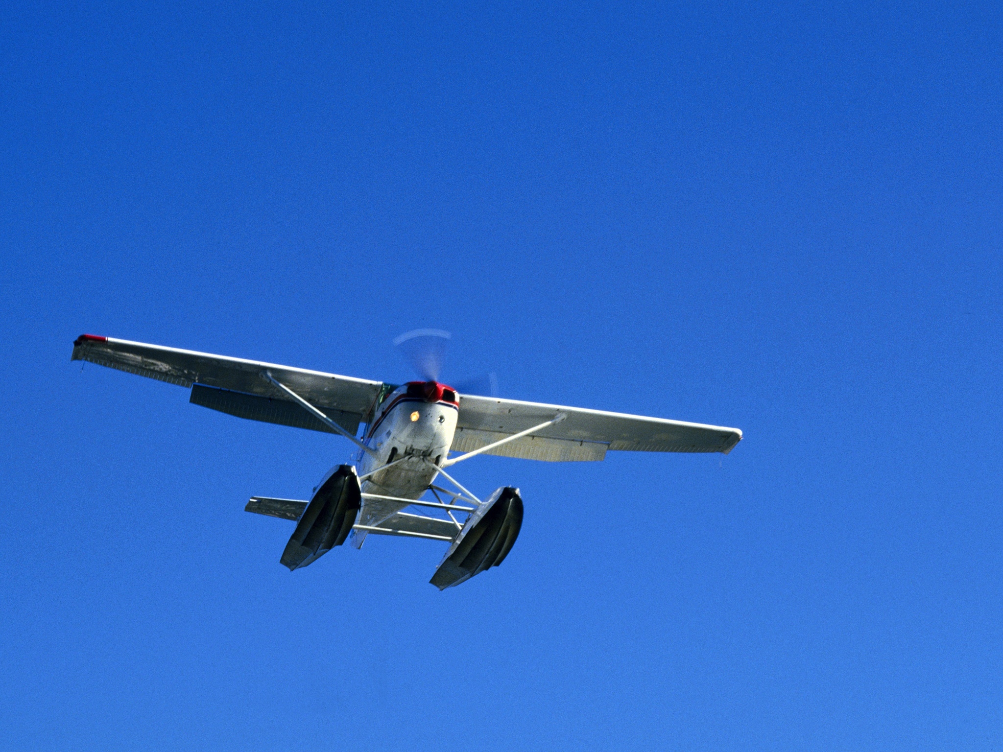 贵州省邮电学校航空专业课程介绍：航空工程、制造、电子等领域全方位学习