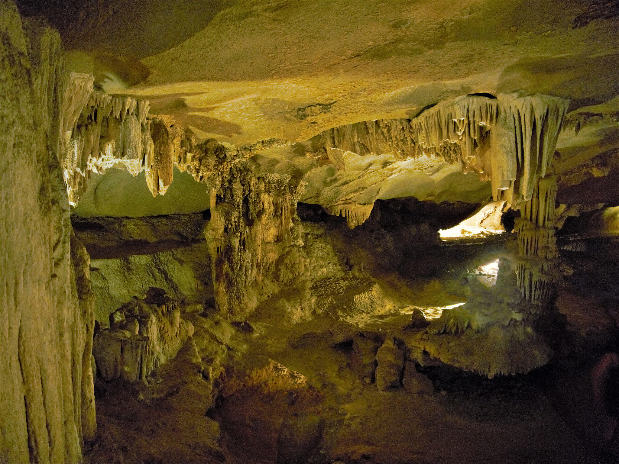 sung sot caves - north vietnam