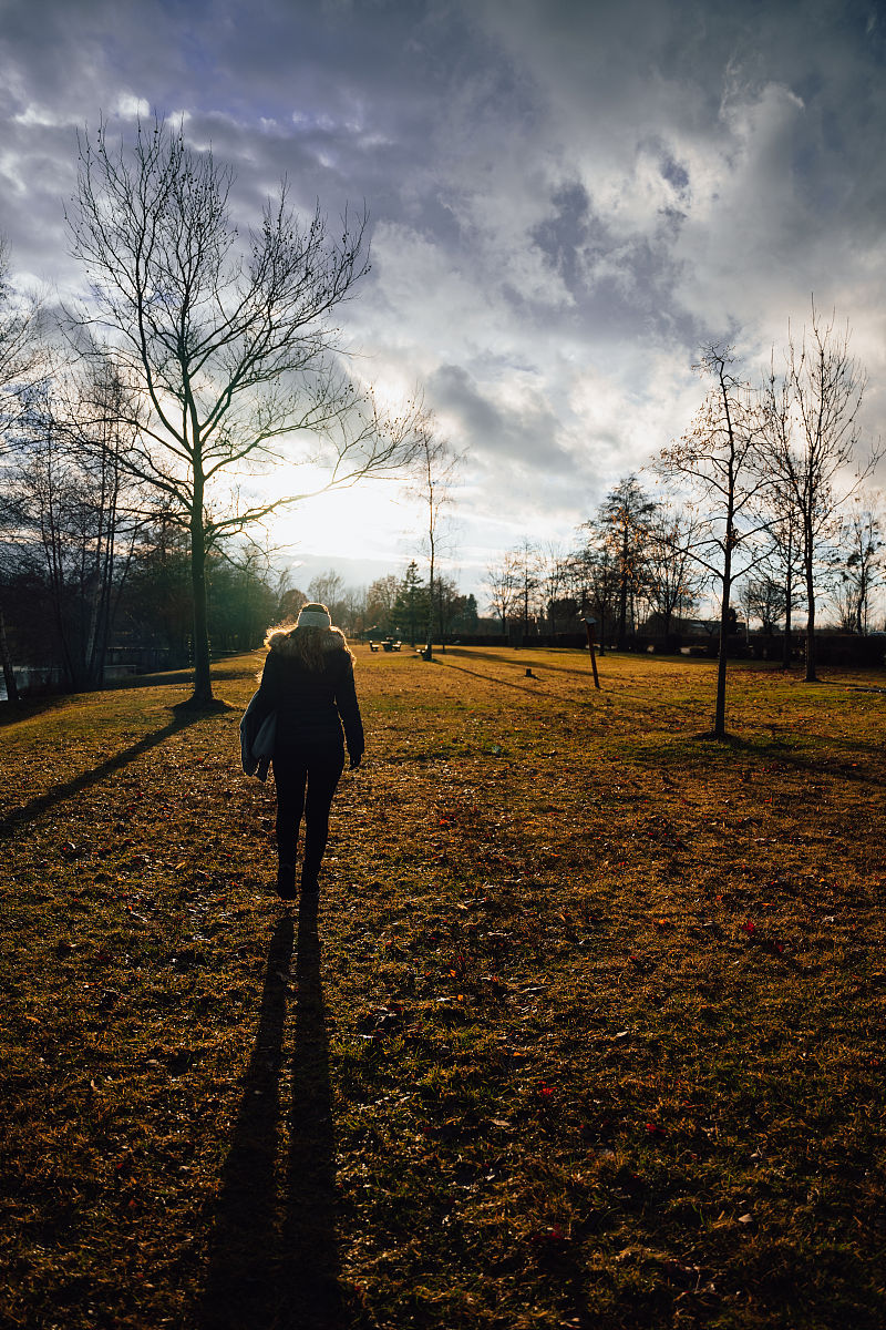 这才是成熟的模样要有前后对比写一篇文章关于我离开故乡