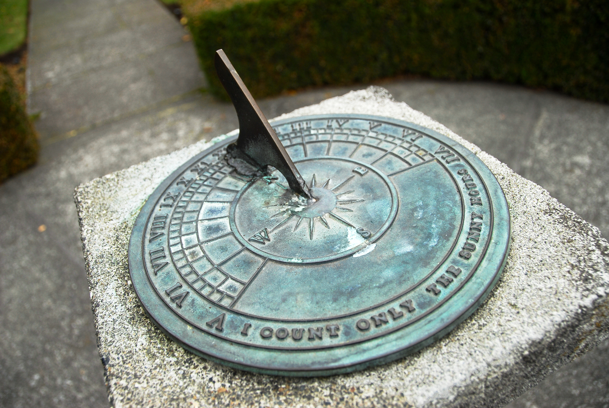 玄武日晷占卜：探秘未来，解读天机 | 三种艺术风格方案