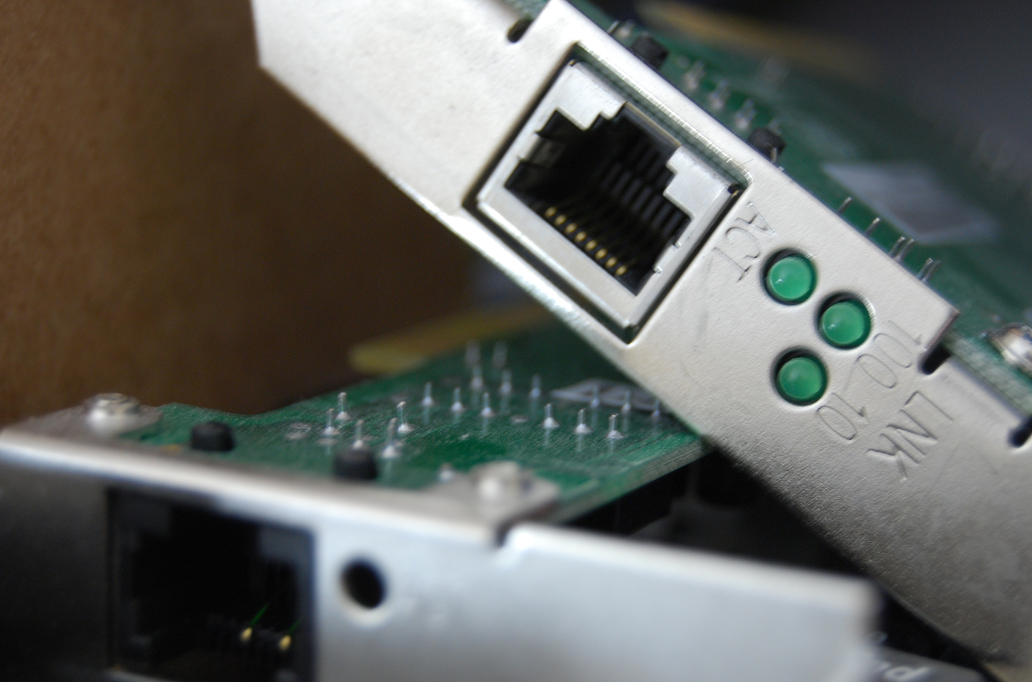 ne2k_isa i82551 i82557b i82559er ne2k_pci pcnet rtl8139 e1000 virtio这些是网卡类型吗golang如何确定虚拟网卡是其中哪个类型 ne2k_isa i82551 i82557b i82559er ne2k_pci pcnet rtl8139 e1000 virtio这些是网卡类型吗golang如何确定虚拟网卡是其中哪个类型