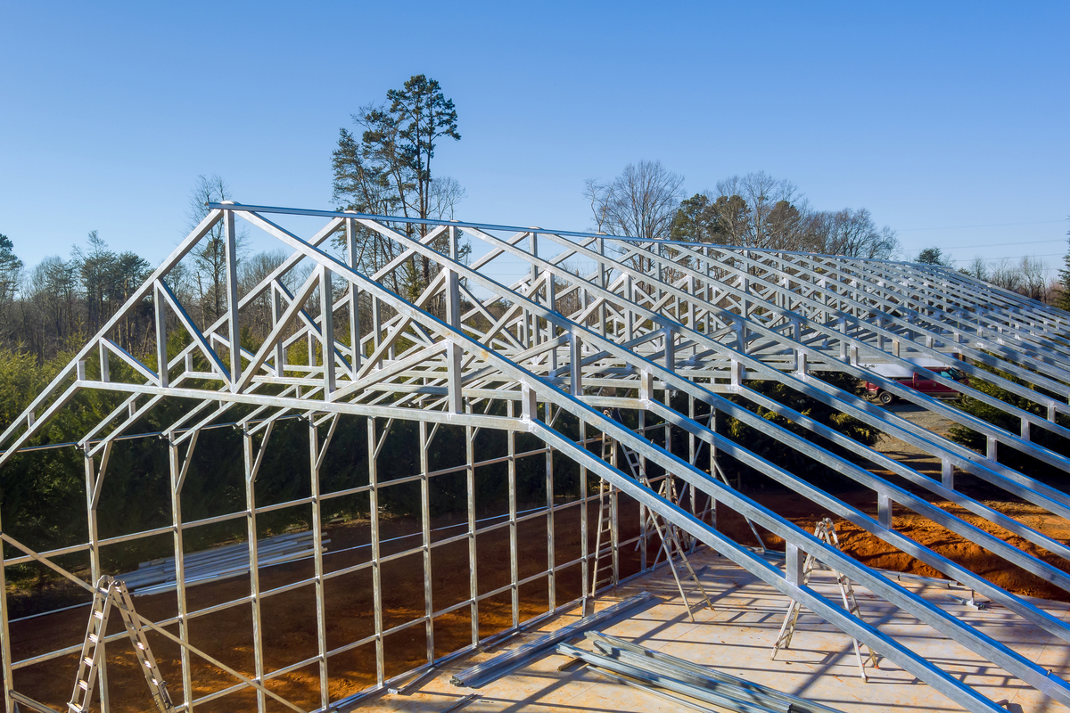 写一篇不少于500词的钢框架结构有哪些优势的文章