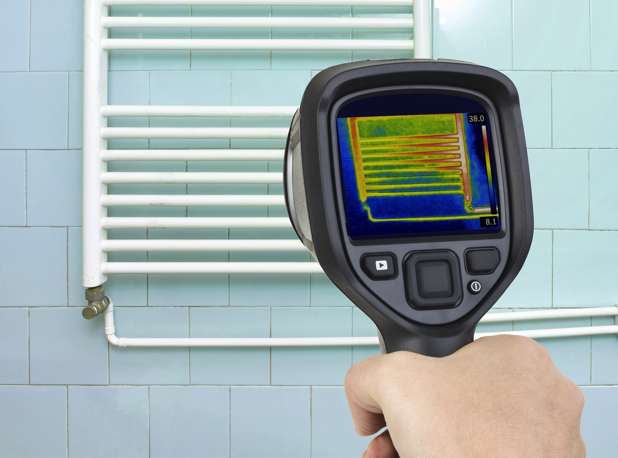 温泉温度测量方法指南：探针、红外线等多种方式详解