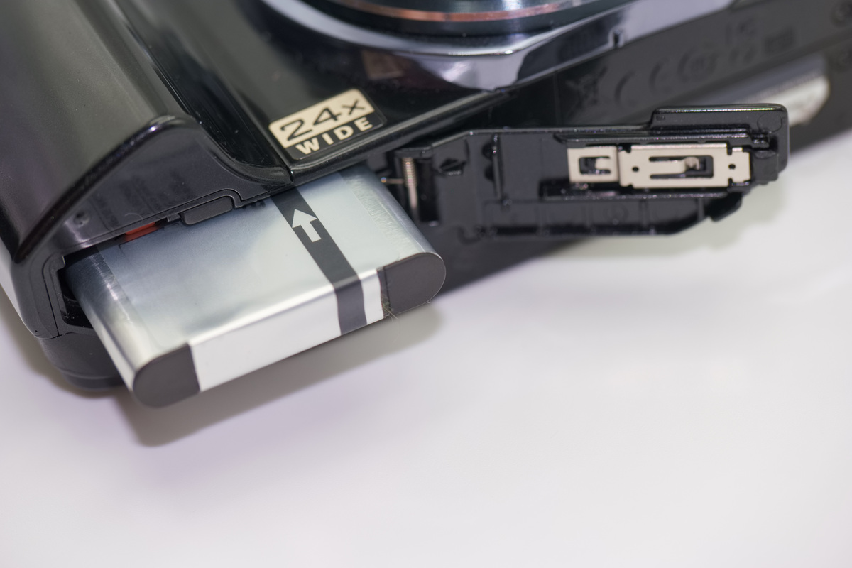 AS400 RAID卡电池更换步骤指南 - 详细图文教程