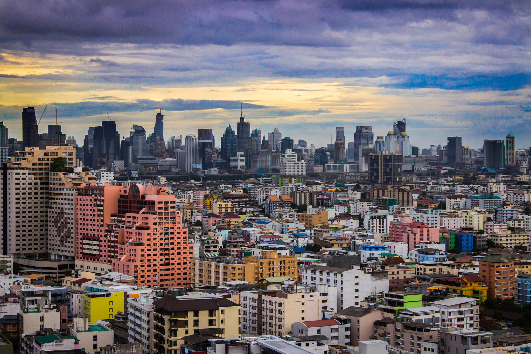 Why the Success Model of Influencer Cities Should Not Be Replicated