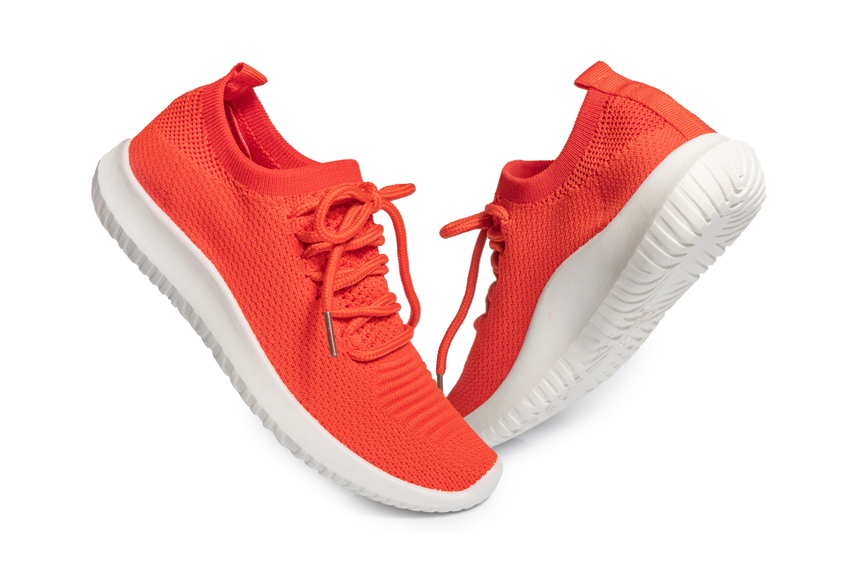 ShopUue Sports Shoes: Performance & Style