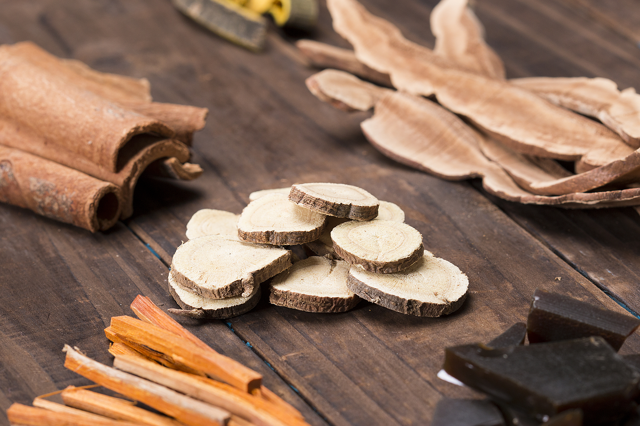 成都信息技术学校中医学就业方向：未来发展潜力无限