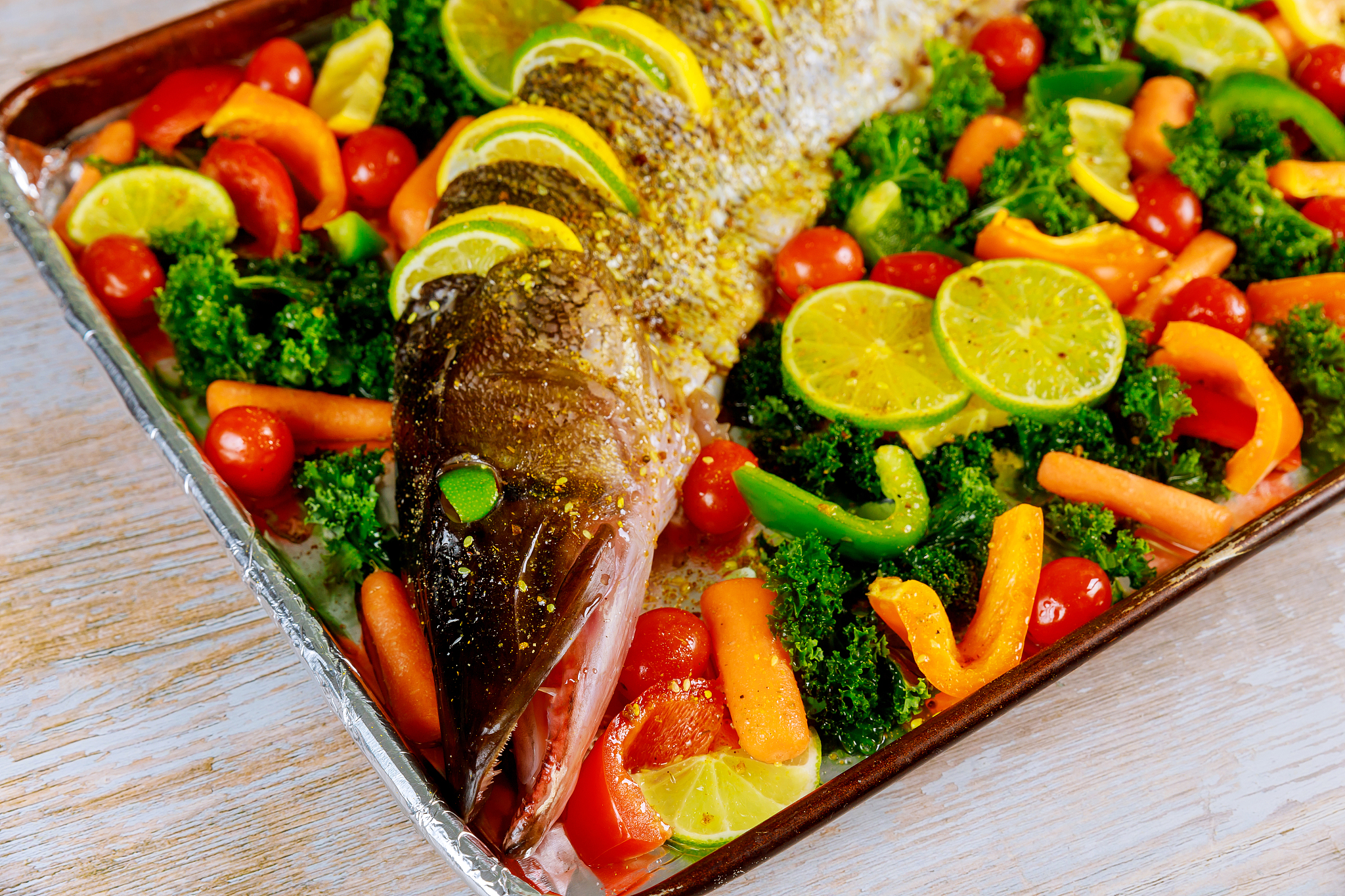 吃一顿烤鱼多少卡路里，