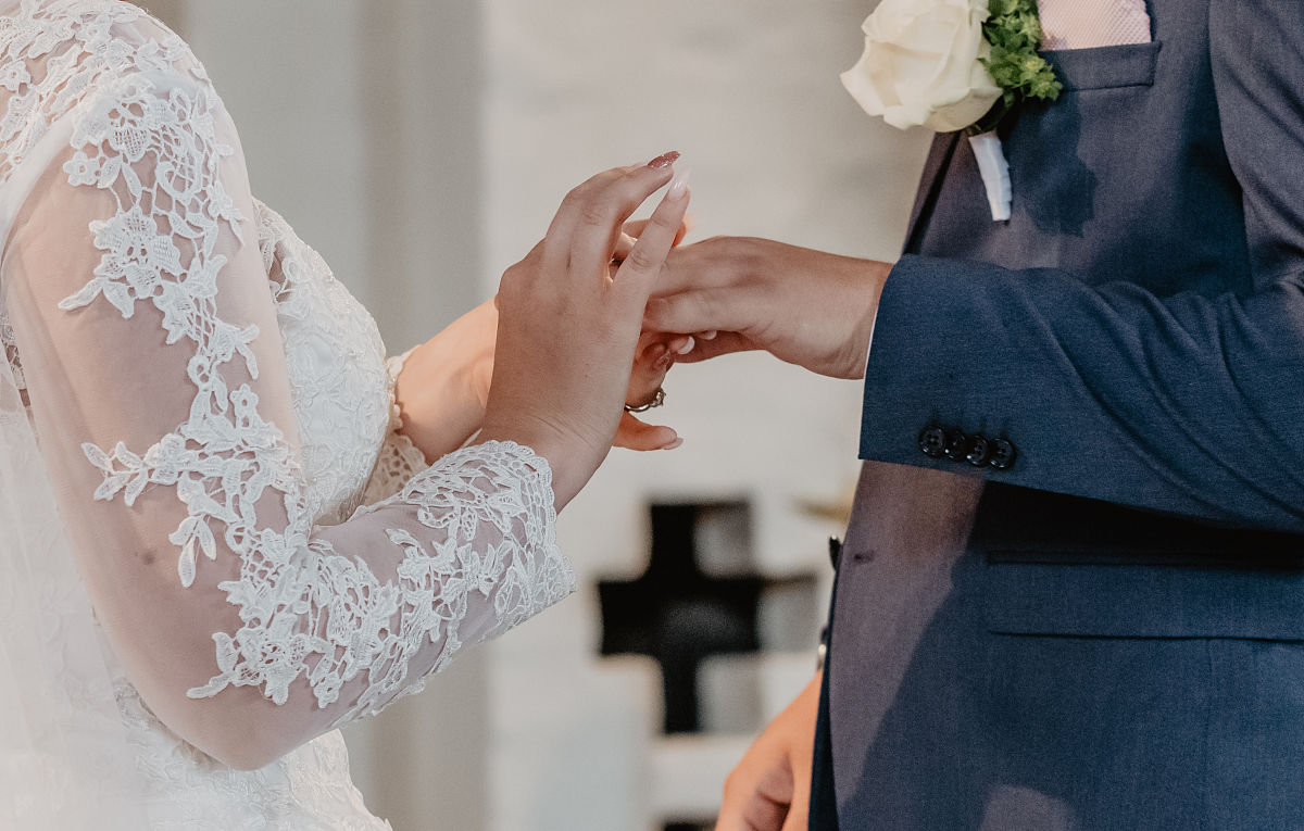 请帮我写1篇650字的博客文章主题是：结婚30年是什么婚